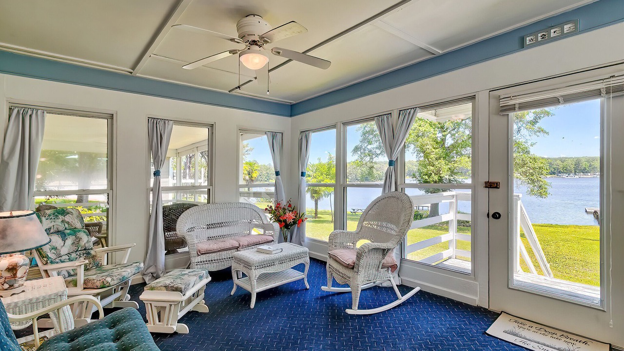 Photo of Livingroom in Liberty Hill