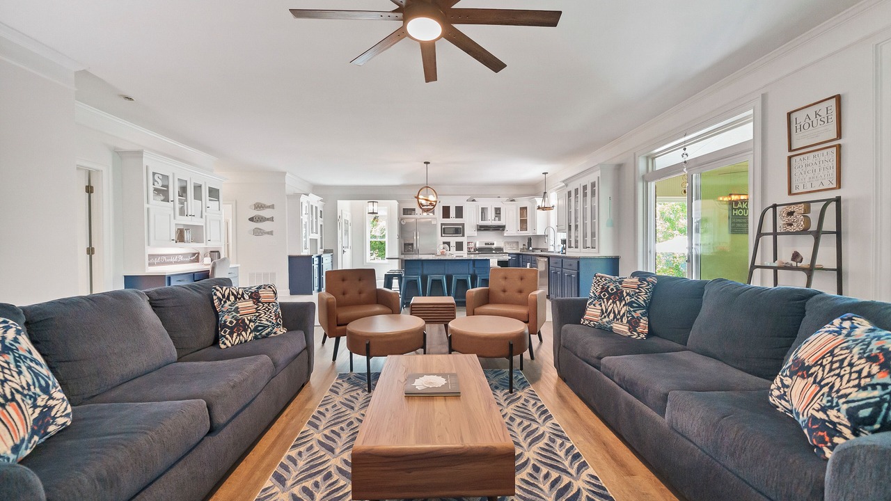 Photo of Livingroom in Gilbert