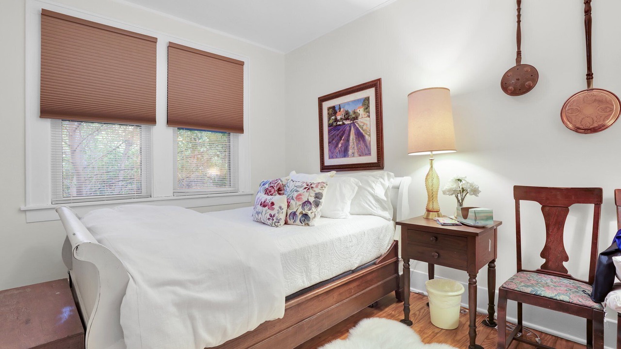 Photo of Bedroom in Midtown