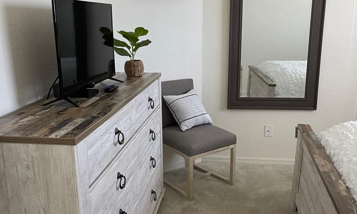 Photo of Bedroom in Crown Pointe