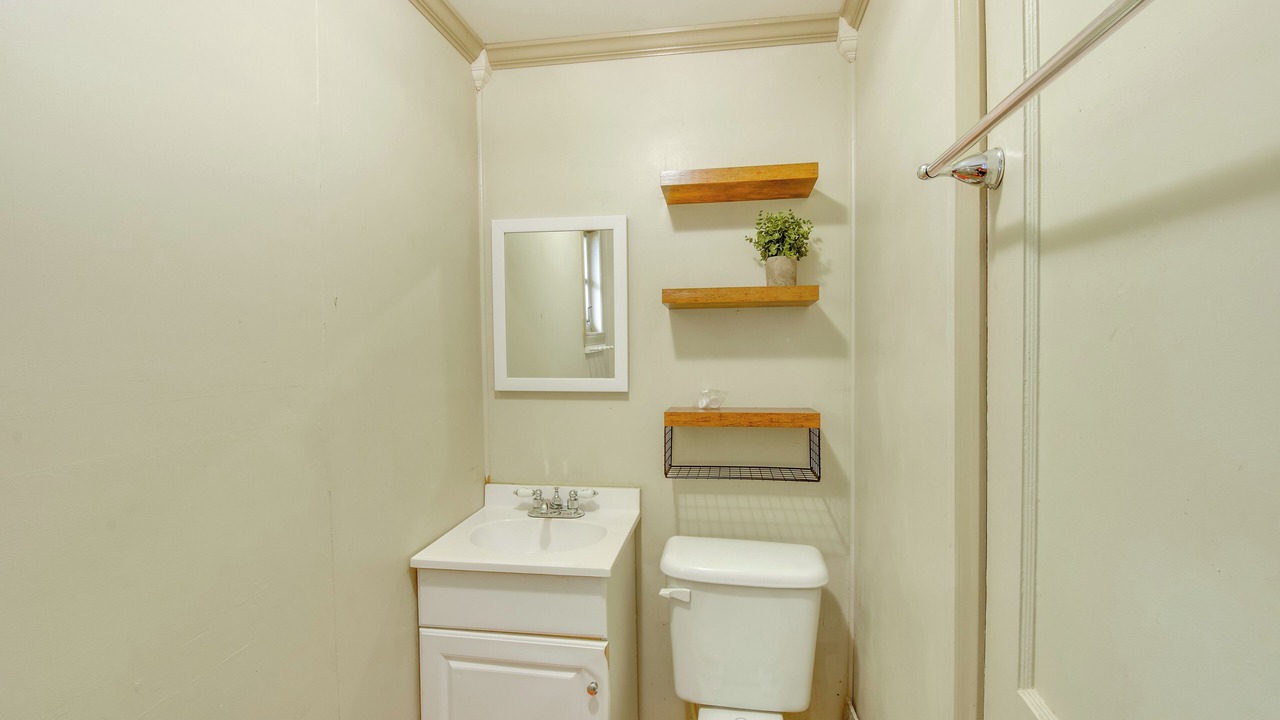 Photo of Bathroom in Townville
