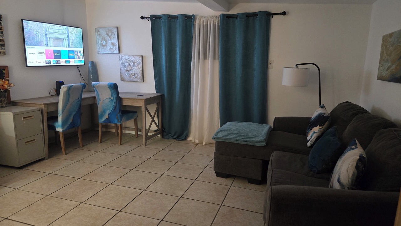 Photo of Livingroom in Inwood