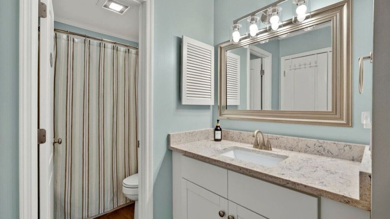 Photo of Bathroom in Ocean Ridge