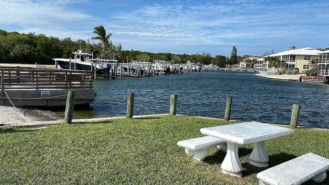 Photo of Others in Hutchinson Island South