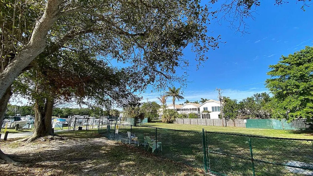 Photo of Others in Hutchinson Island South