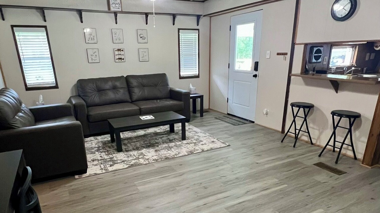 Photo of Livingroom in Crooked Lake Park