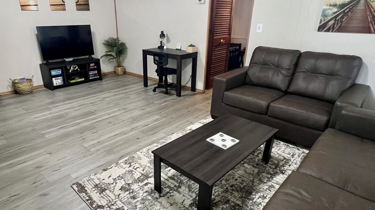 Photo of Livingroom in Crooked Lake Park