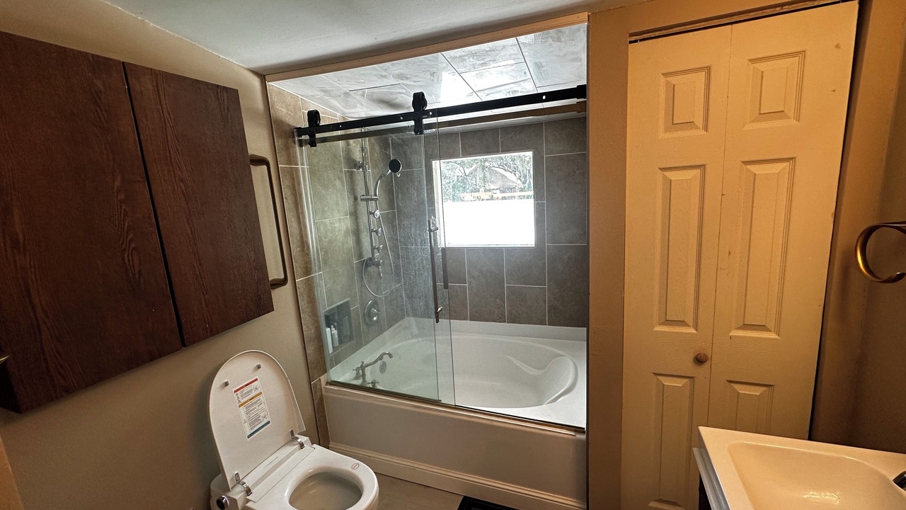 Photo of Bathroom in Plant City