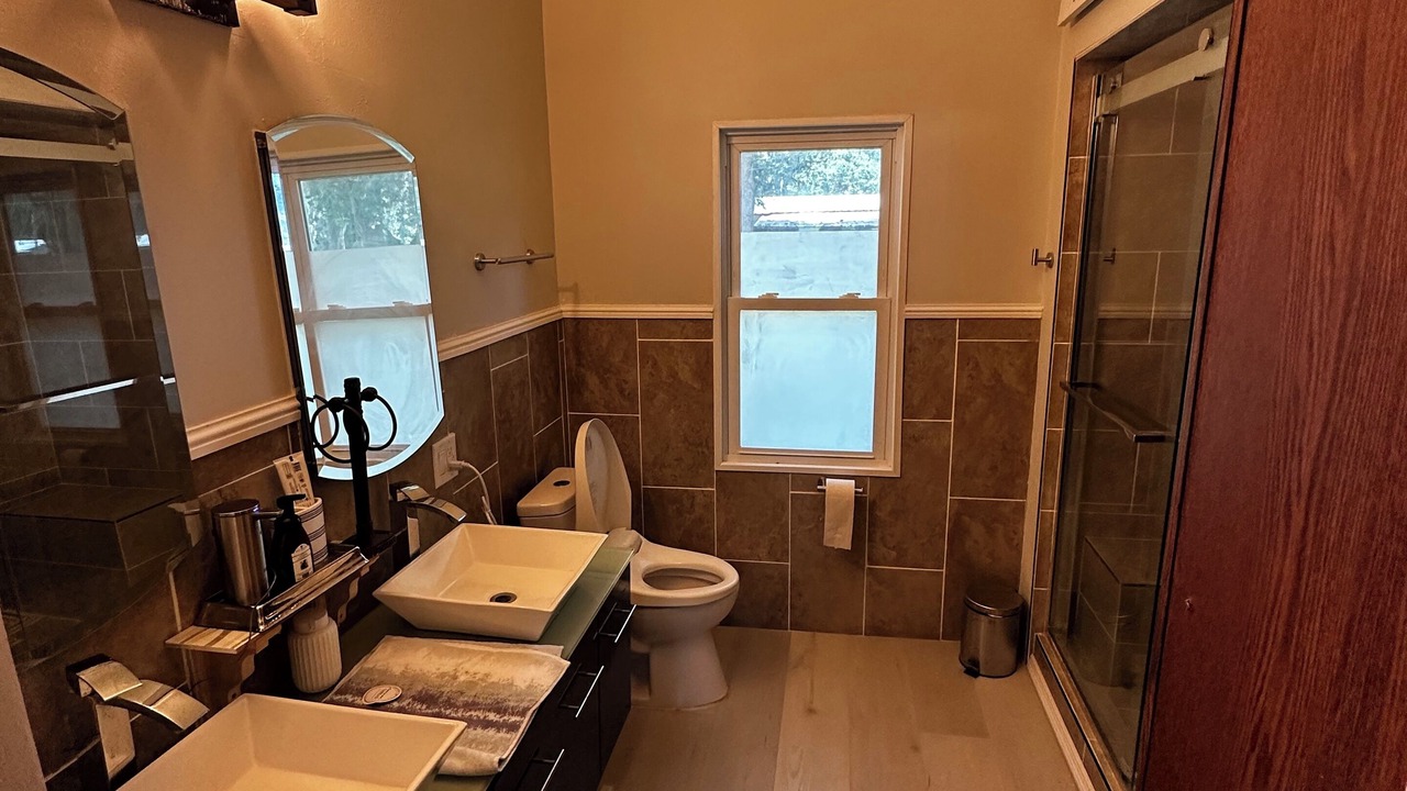 Photo of Bathroom in Plant City