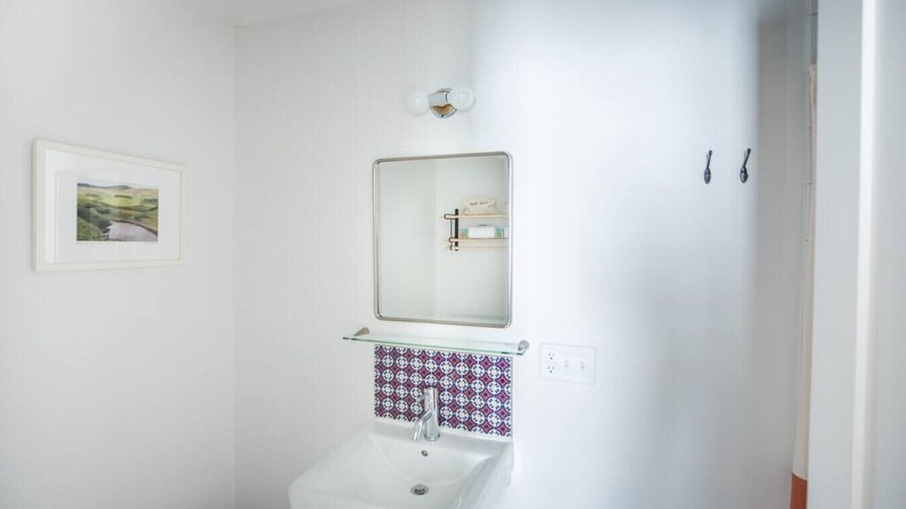 Photo of Bathroom in Yamacraw Village