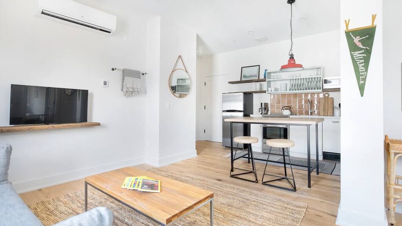 Photo of Livingroom in Yamacraw Village