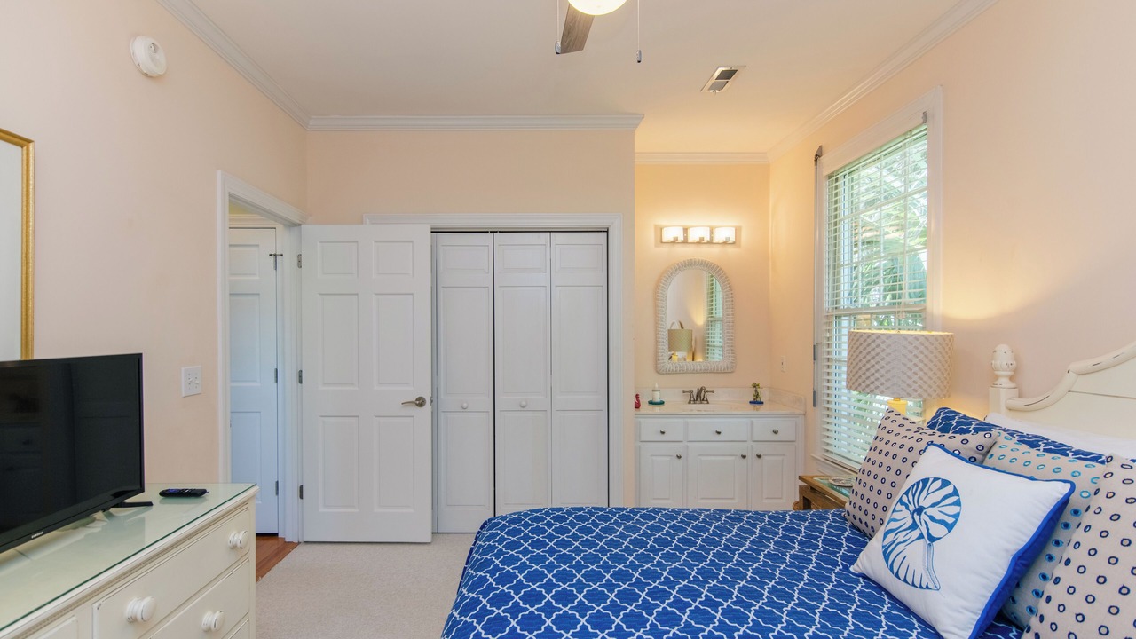 Photo of Bedroom in Edisto Island