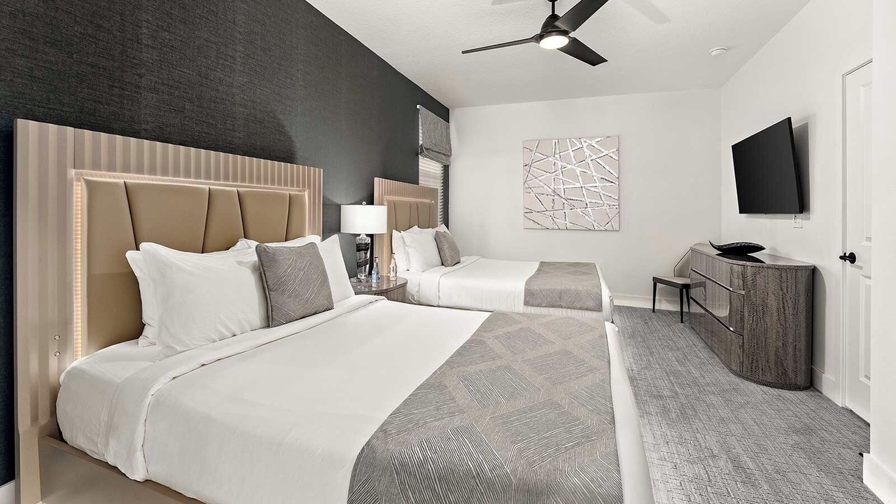 Photo of Bedroom in Florida Center