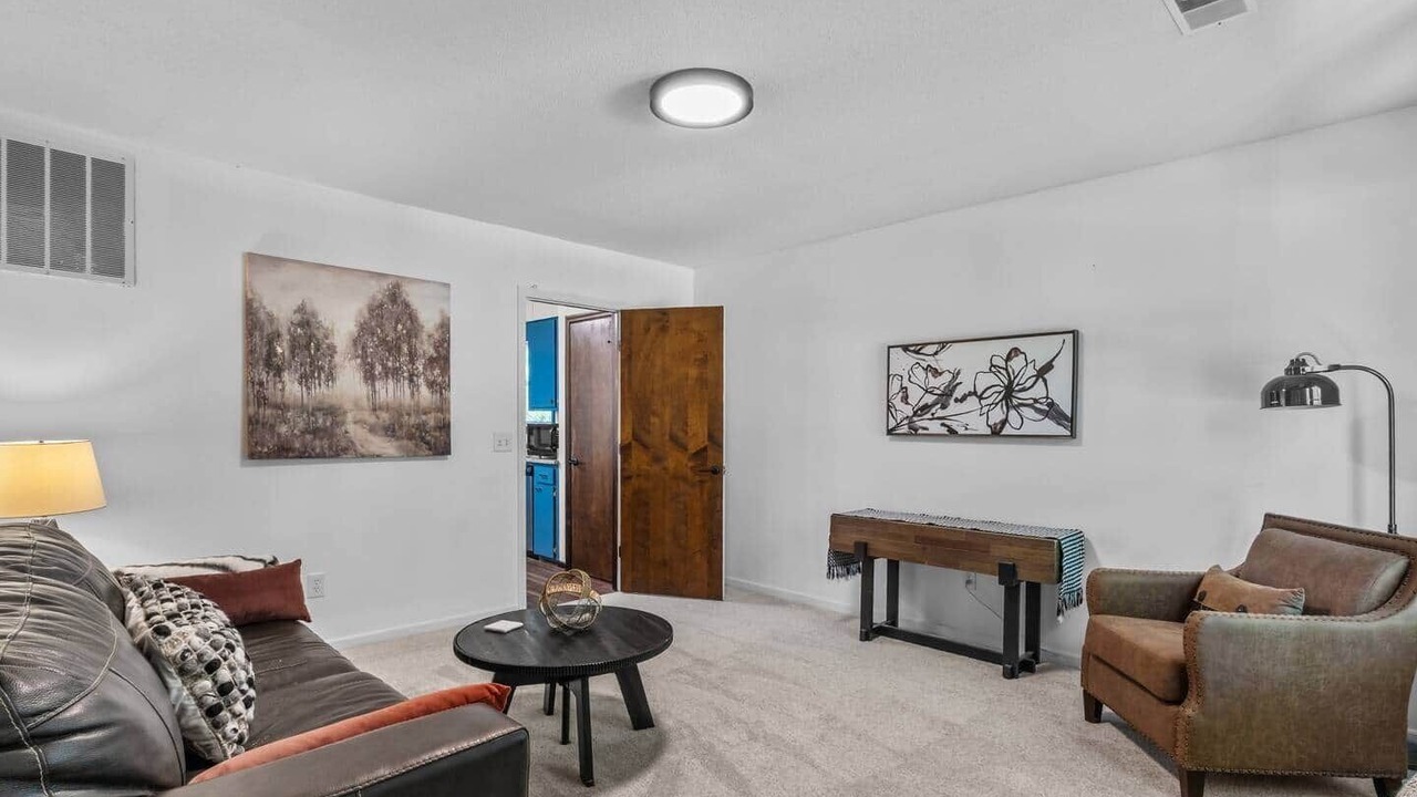 Photo of Livingroom in Harbison