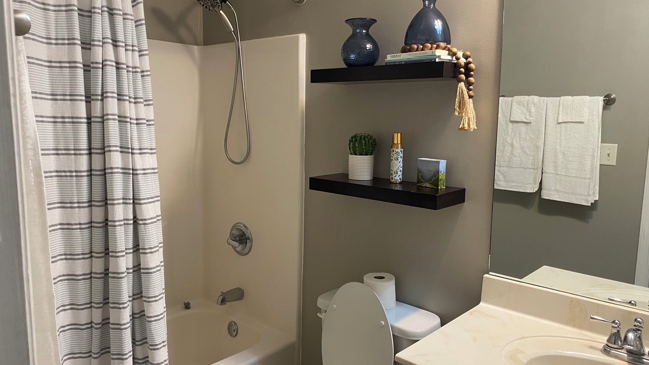 Photo of Bathroom in Valdosta