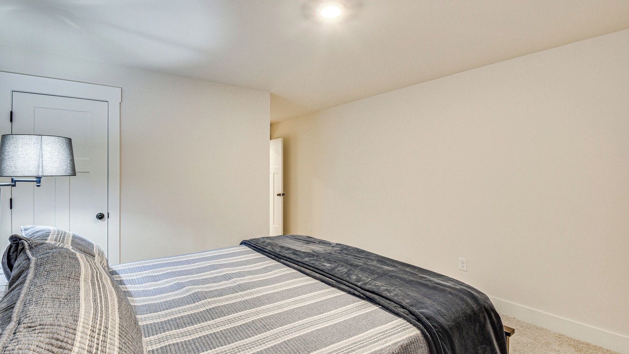 Photo of Bedroom in Central