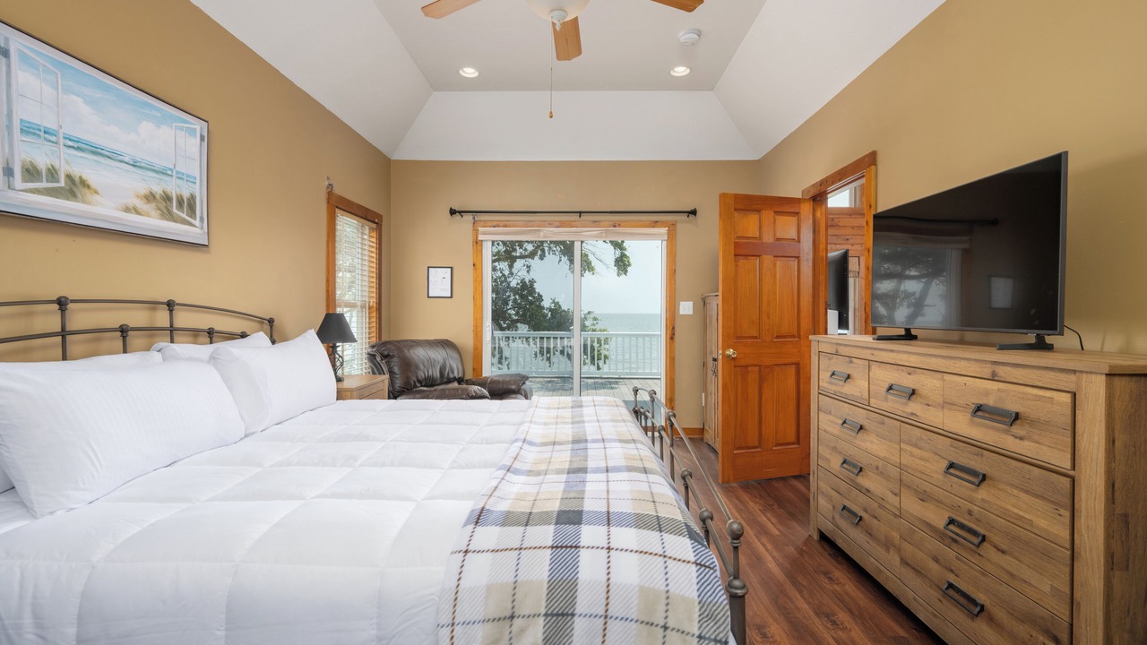 Photo of Bedroom in Saint Helena Island