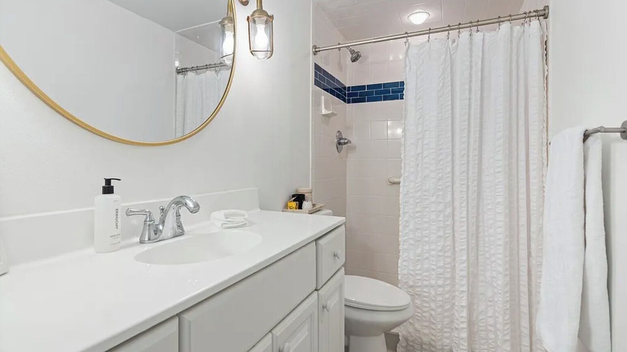 Photo of Bathroom in Central Beach
