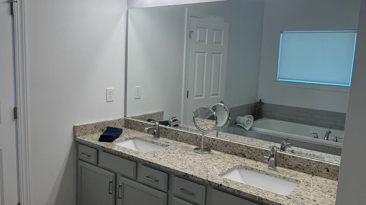 Photo of Bathroom in West Union