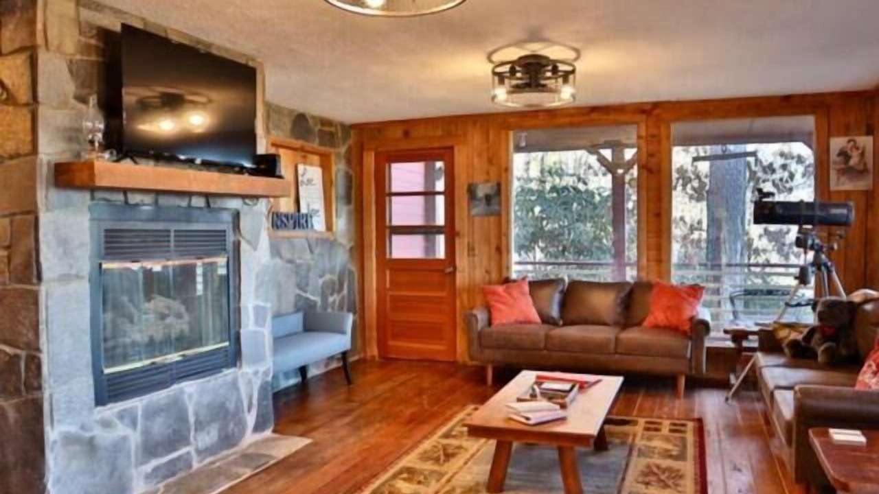 Photo of Livingroom in Almond