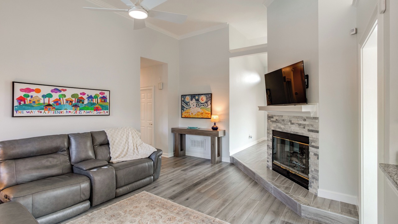 Photo of Livingroom in Harbison