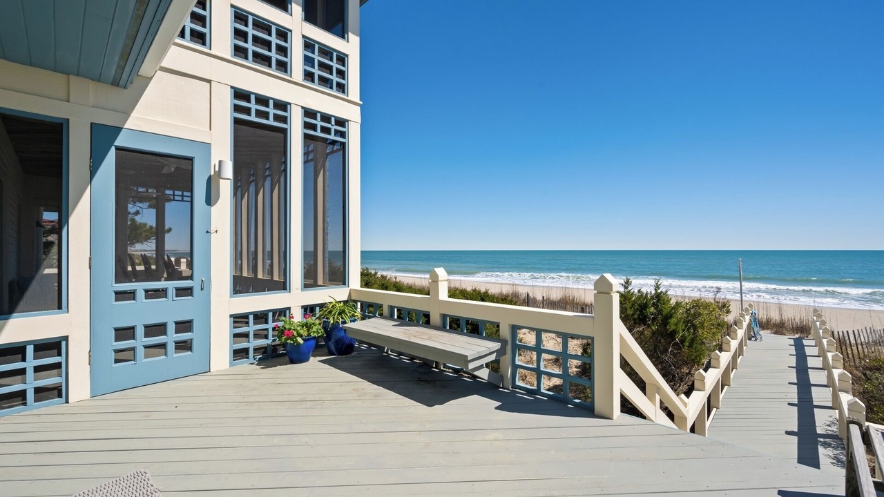 Photo of Patio Balcony in Debordieu Colony