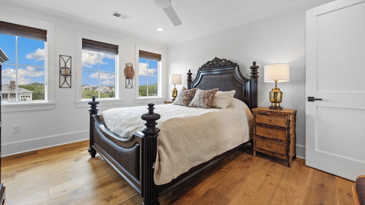 Photo of Bedroom in Debordieu Colony