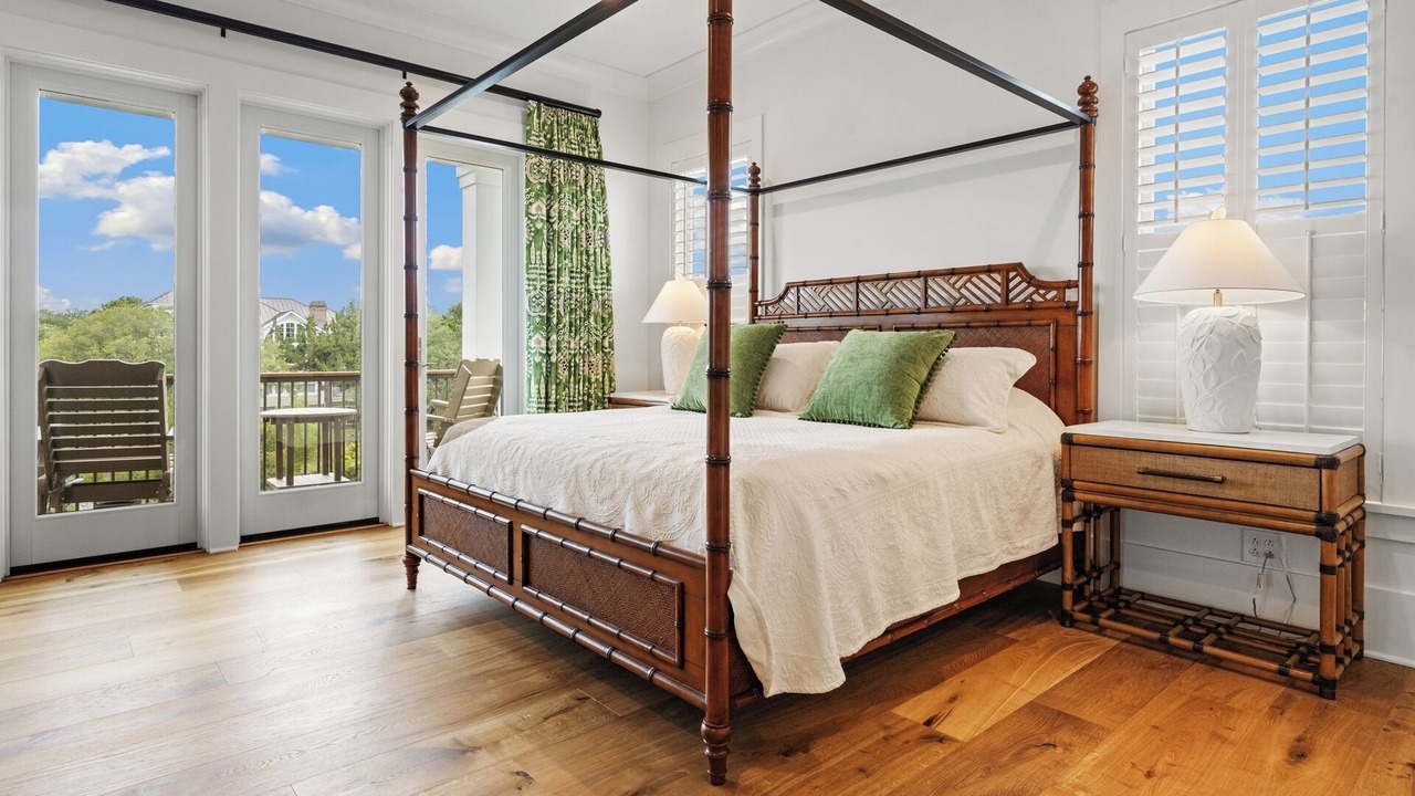 Photo of Bedroom in Debordieu Colony