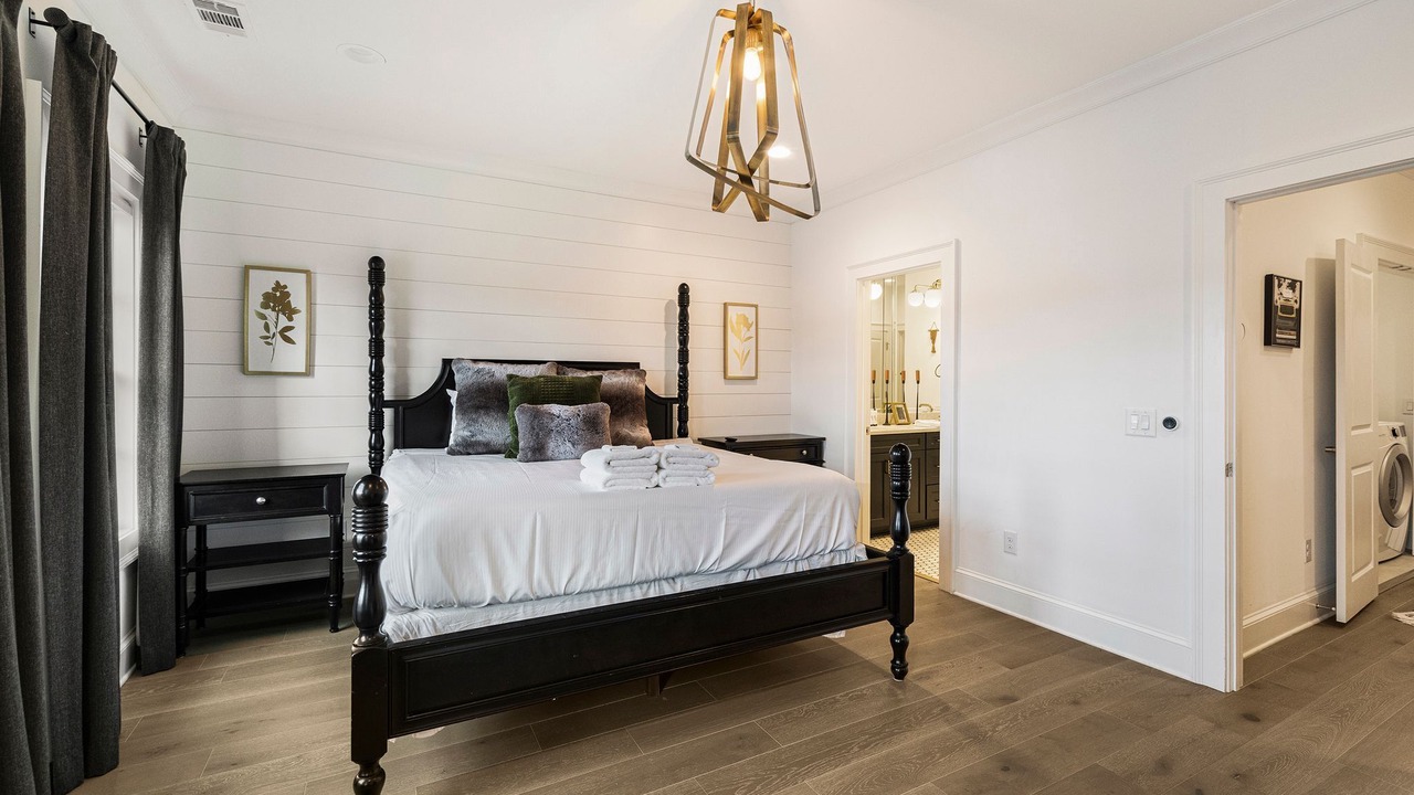 Photo of Bedroom in Hitch Village - Fred Wessels Homes