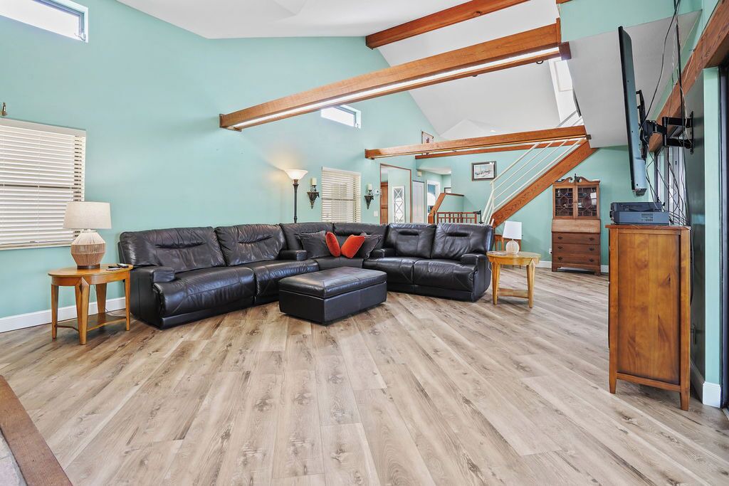 Photo of Livingroom in Sebastian
