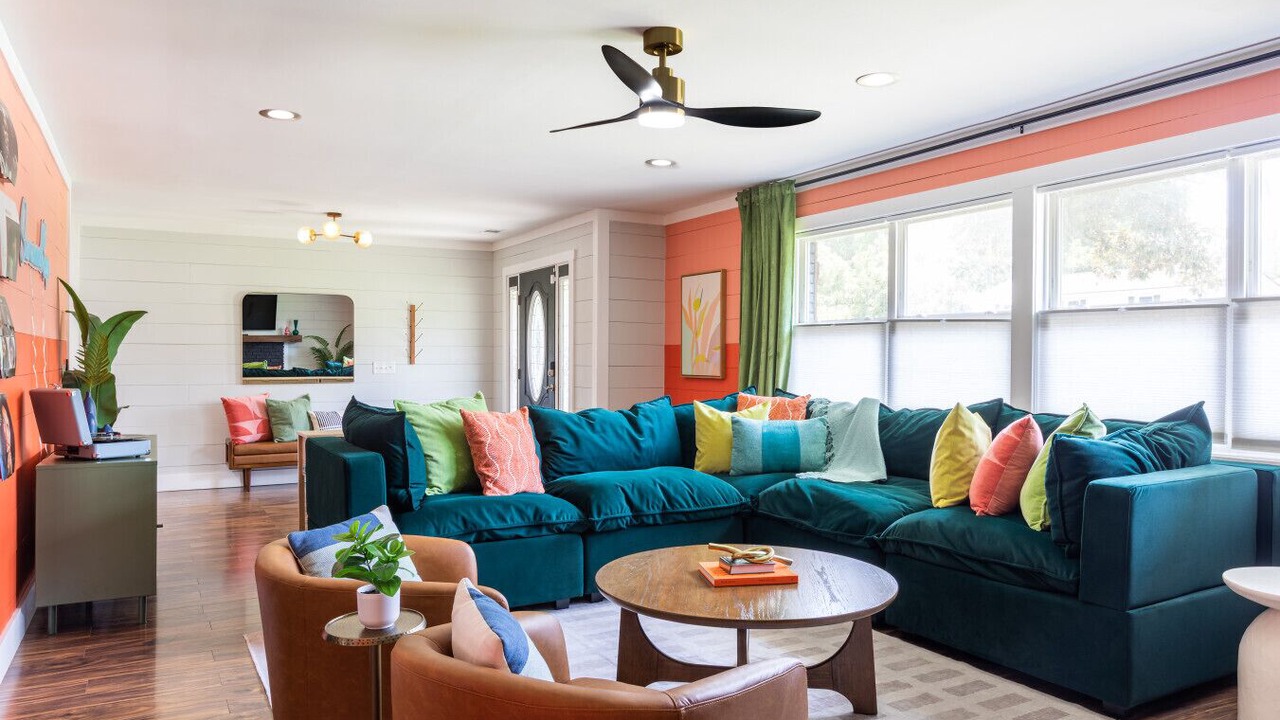 Photo of Livingroom in Isle of Hope Historic District