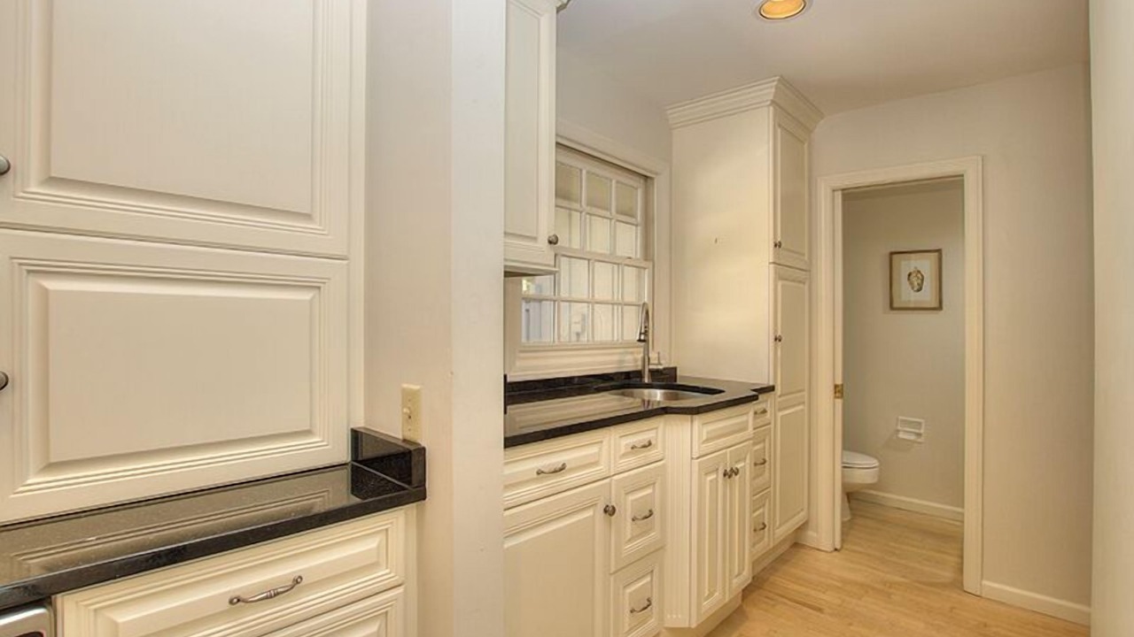 Photo of Bathroom in Beach Lagoon