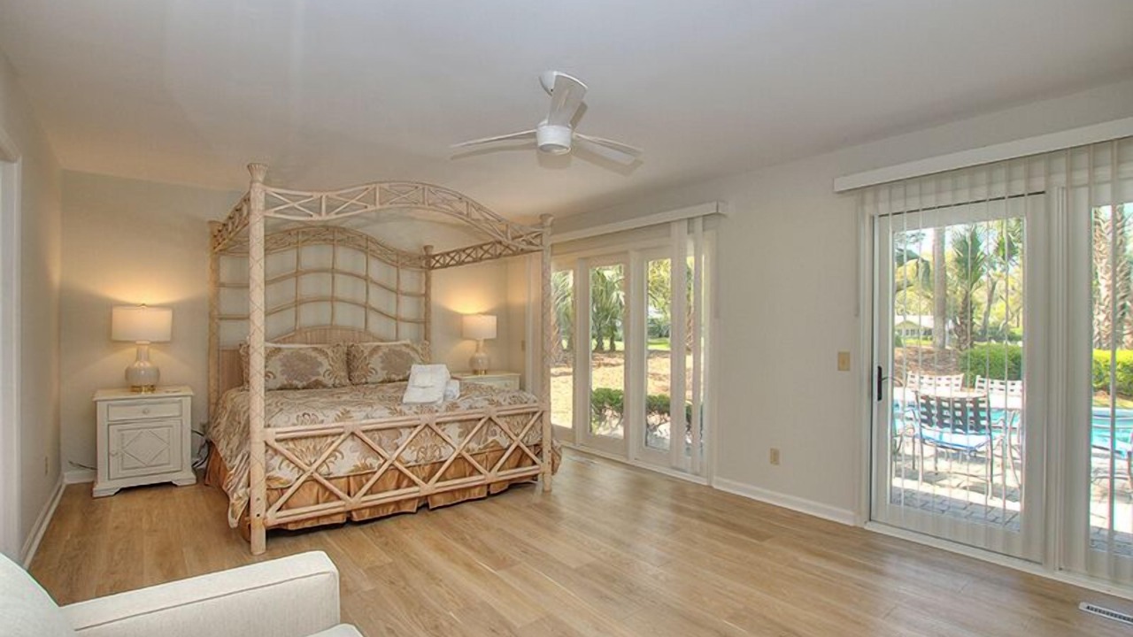 Photo of Bedroom in Beach Lagoon