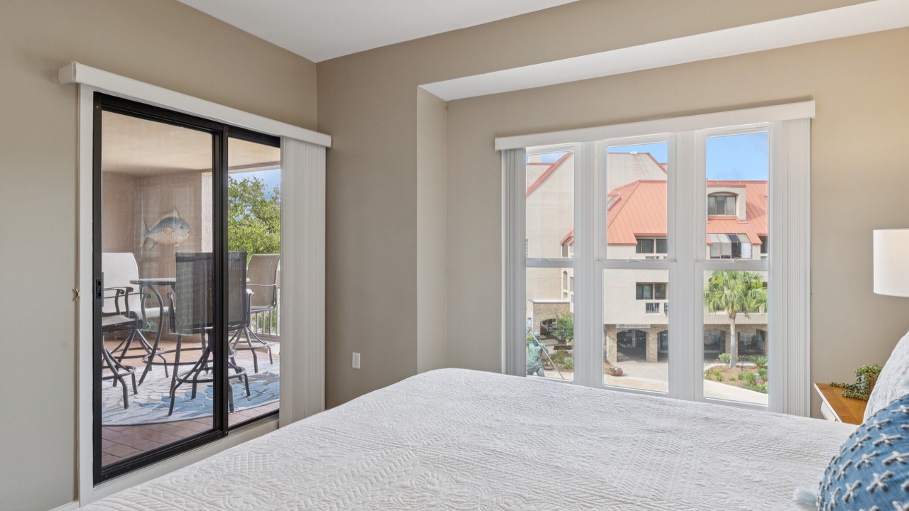 Photo of Patio Balcony in Shelter Cove