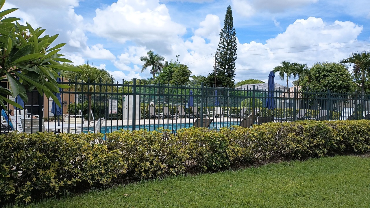 Photo of Outdoor in Crown Pointe