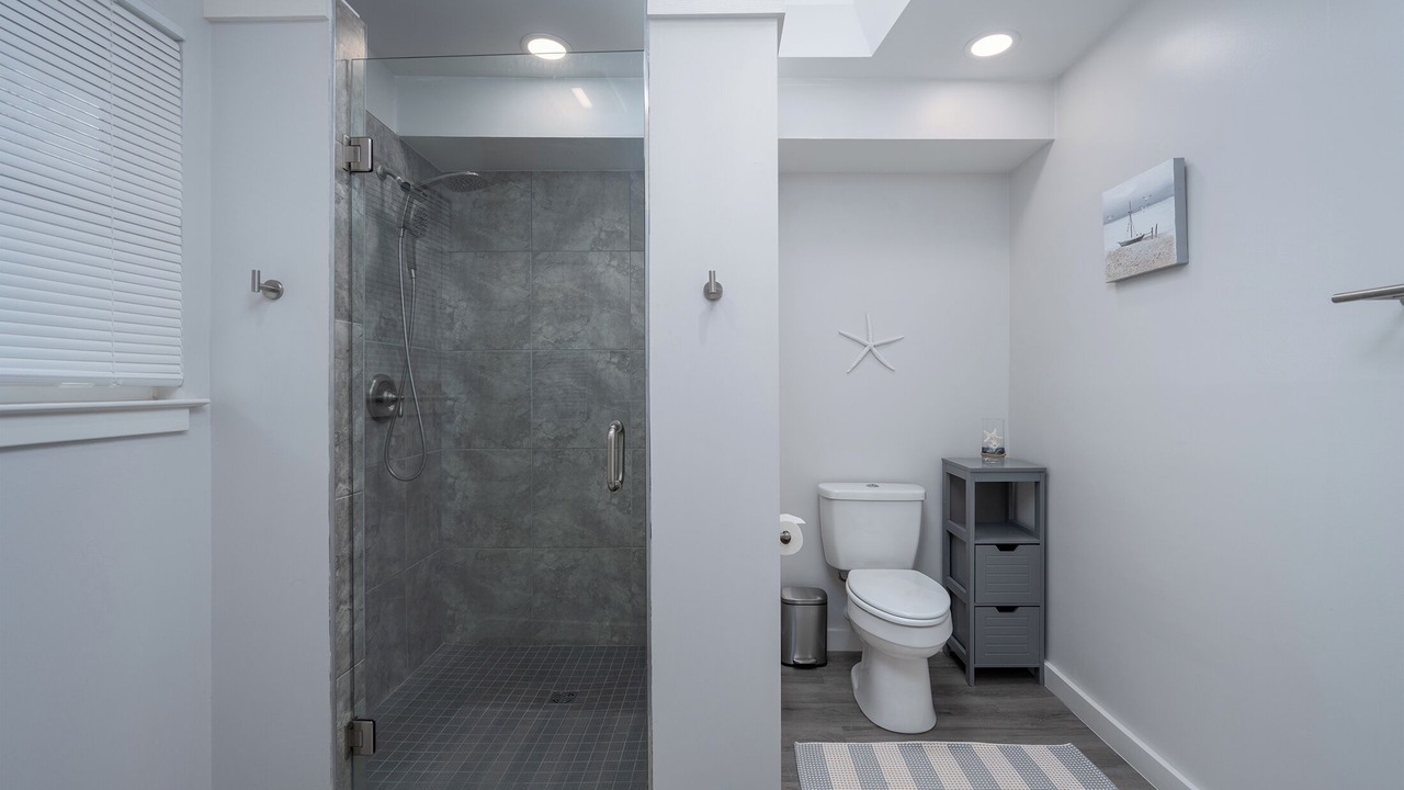 Photo of Bathroom in Beachwalk