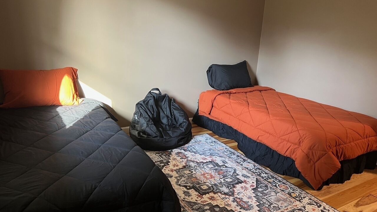 Photo of Bedroom in Midway