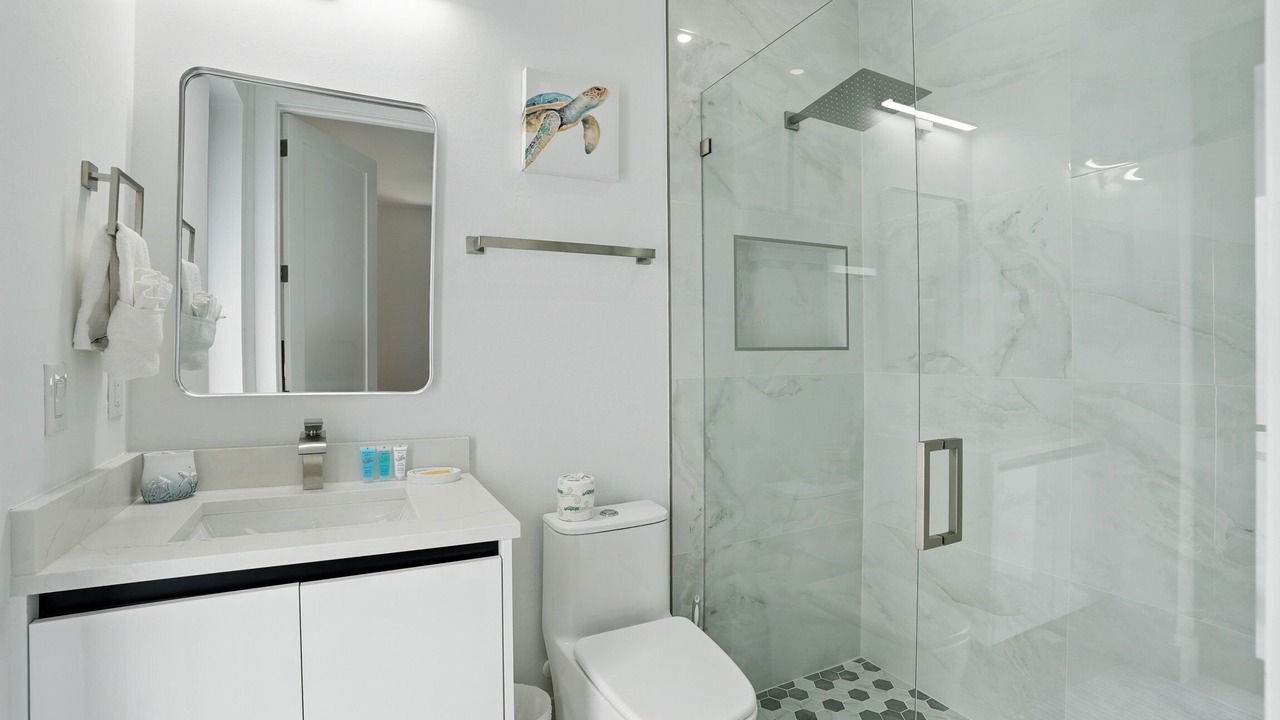 Photo of Bathroom in Trafalgar