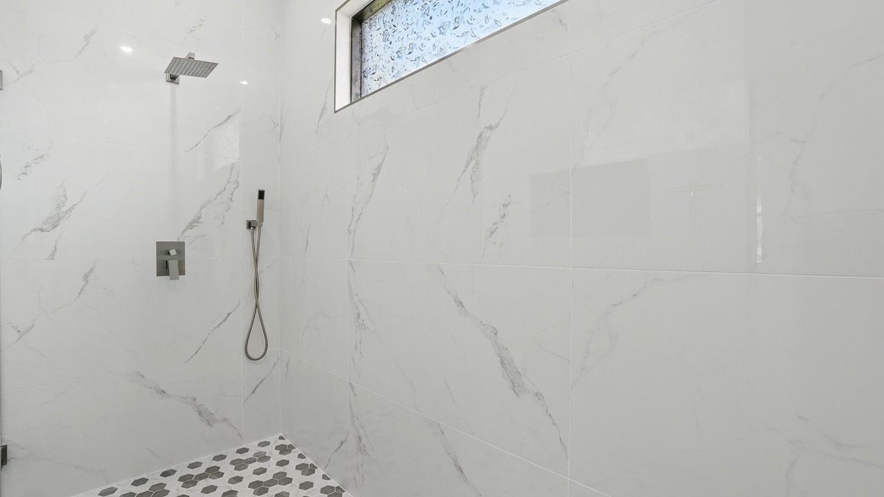 Photo of Bathroom in Trafalgar