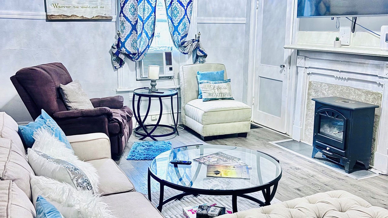 Photo of Livingroom in Waycross