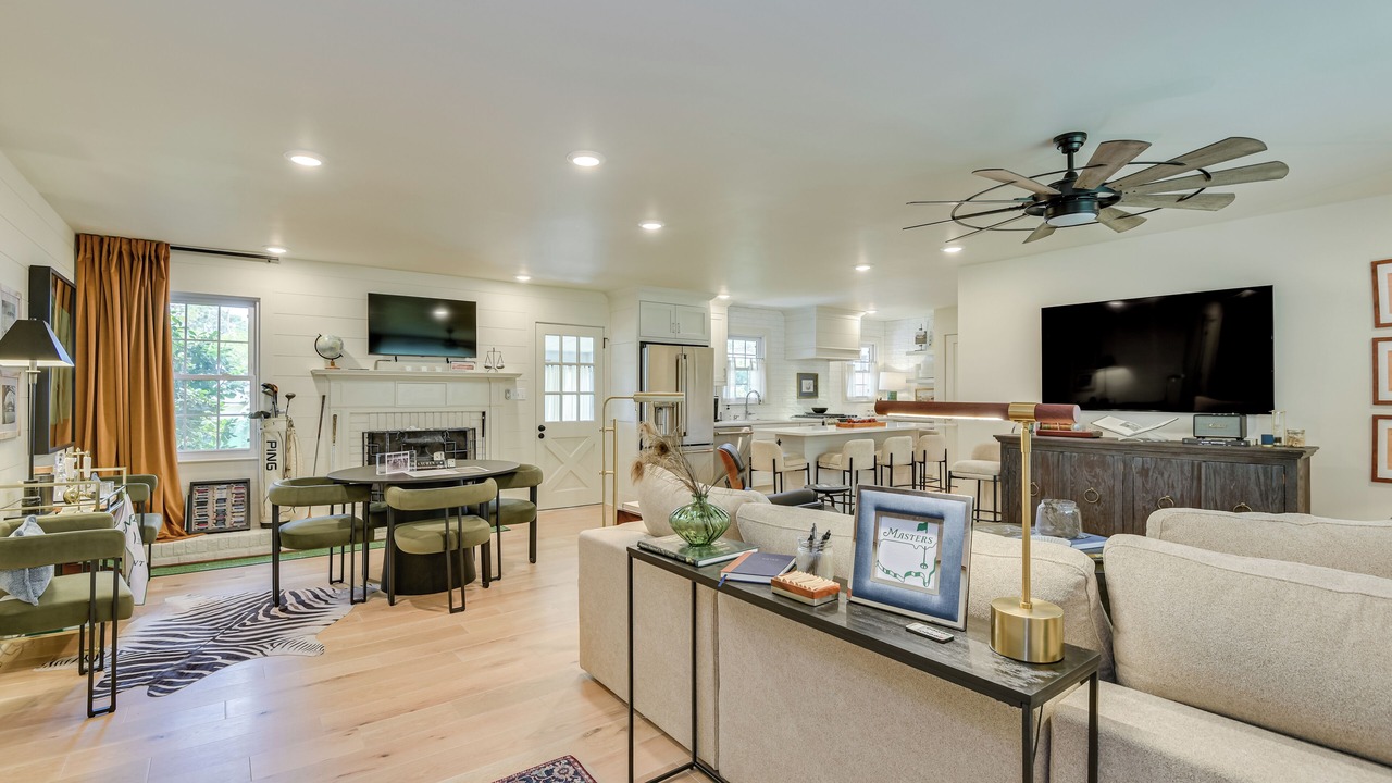 Photo of Livingroom in National Hills