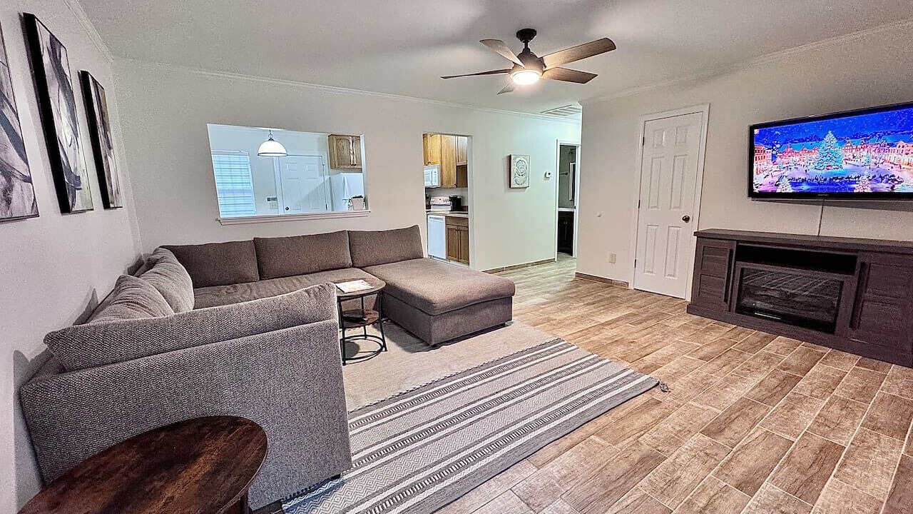 Photo of Livingroom in Burton