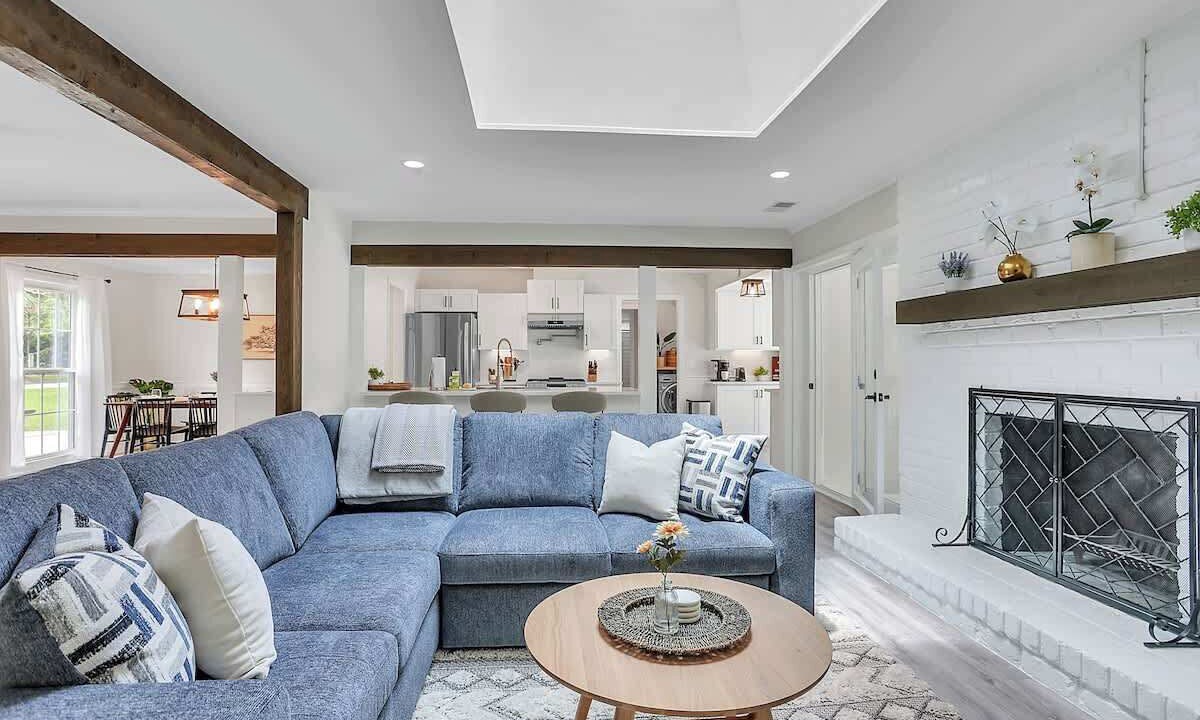 Photo of Livingroom in Savannah