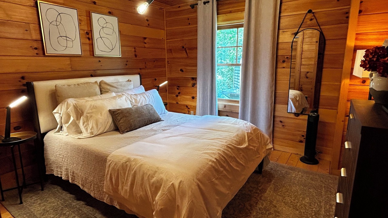 Photo of Bedroom in Cashiers
