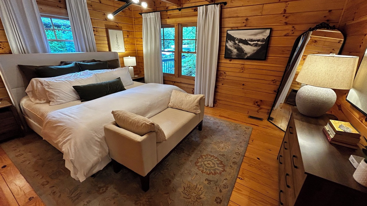 Photo of Bedroom in Cashiers