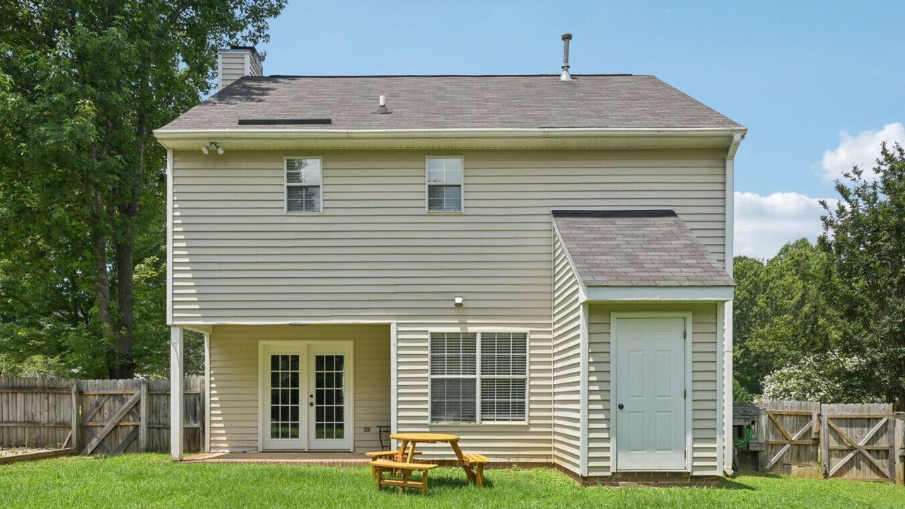 Photo of Outdoor in Holly Springs