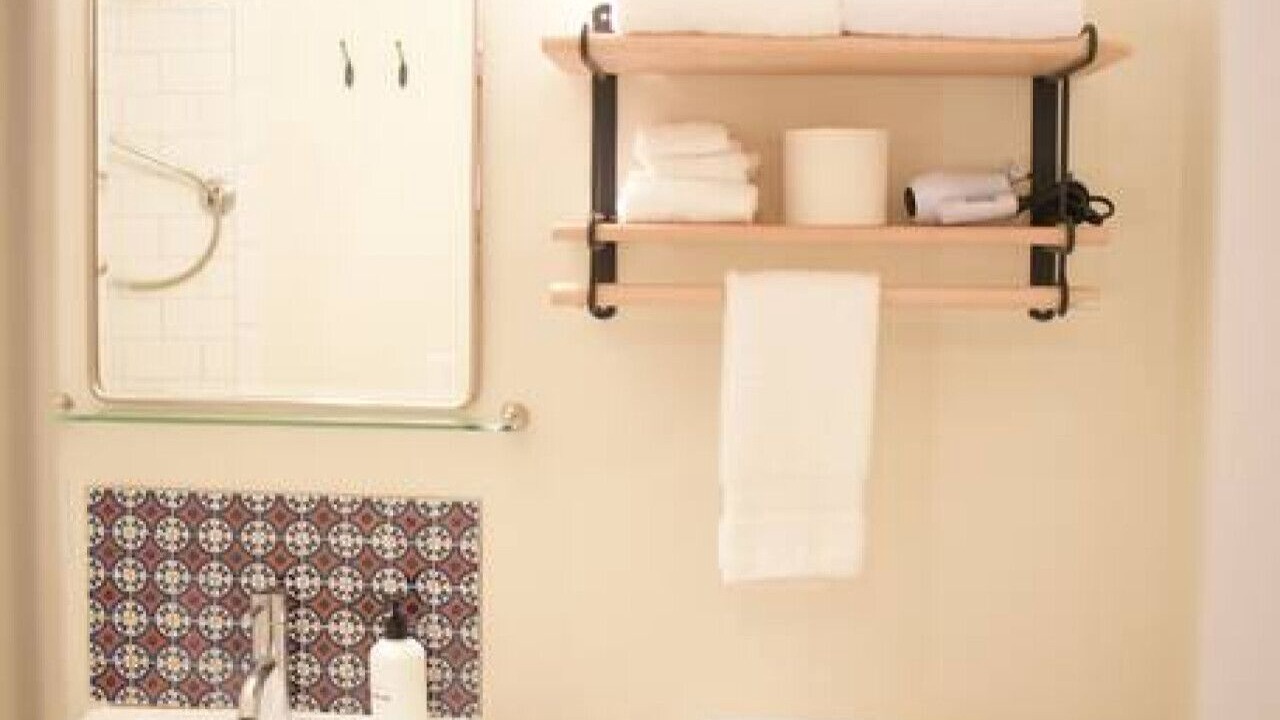 Photo of Bathroom in Yamacraw Village
