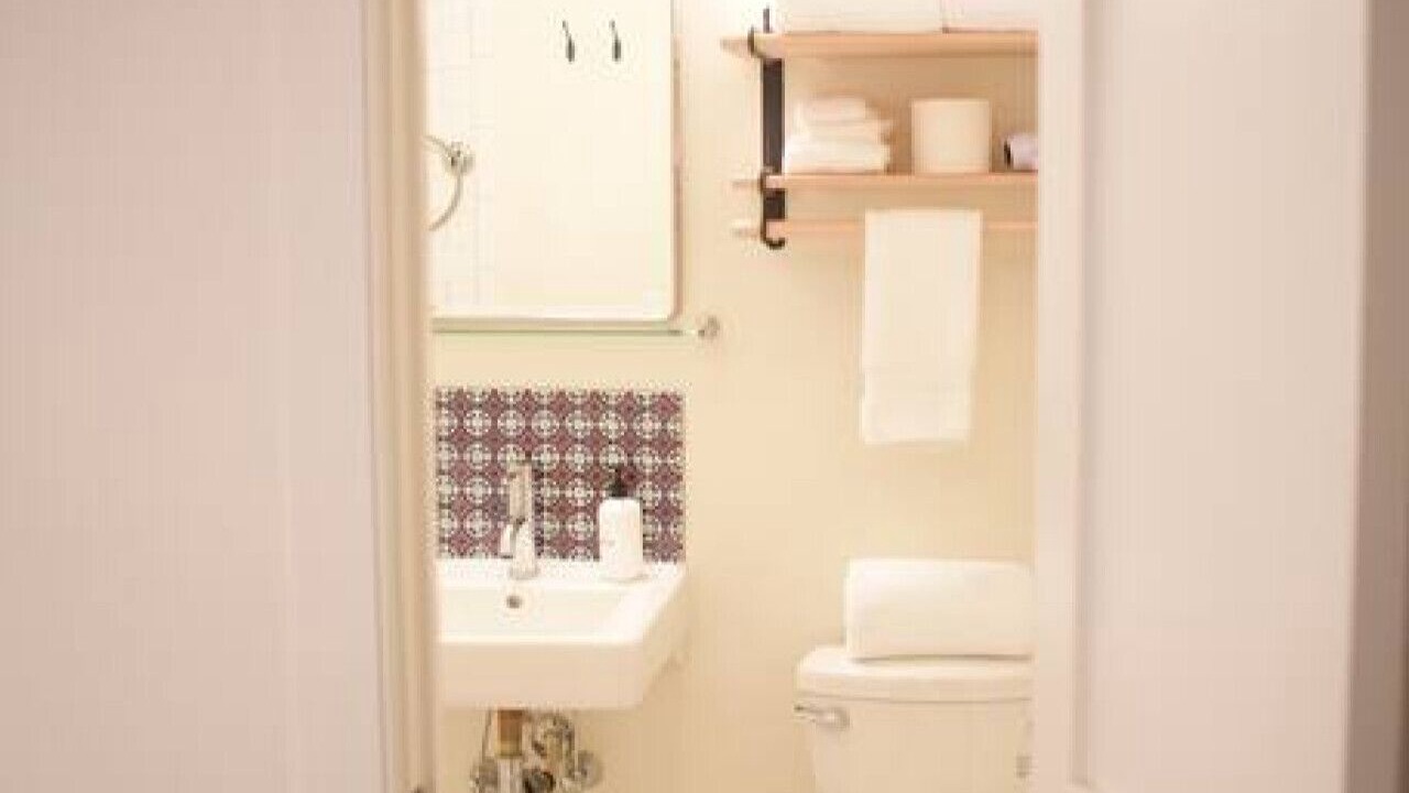 Photo of Bathroom in Yamacraw Village