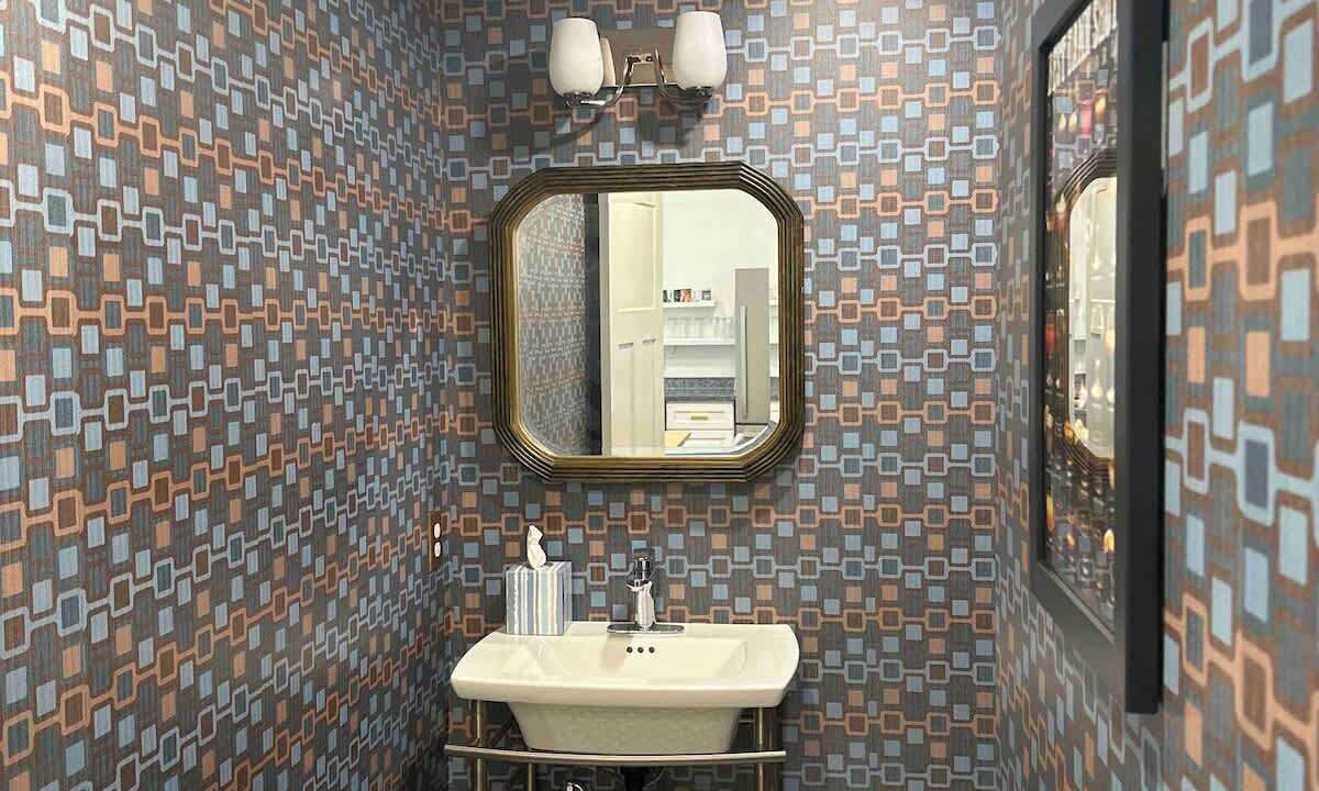 Photo of Bathroom in Dixon Park