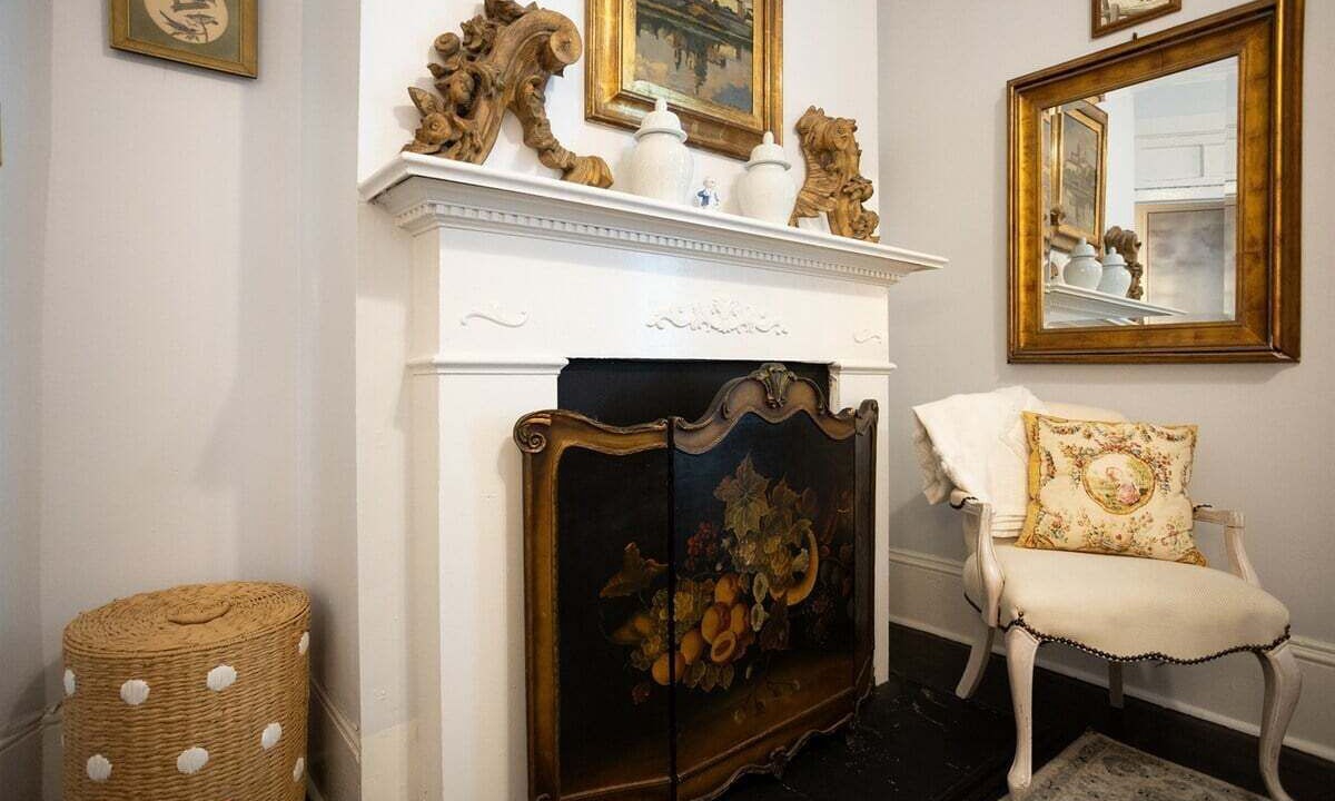 Photo of Livingroom in Dixon Park